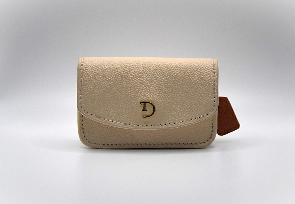 Beige leren heuptasje voor insulinepomp – voorkant